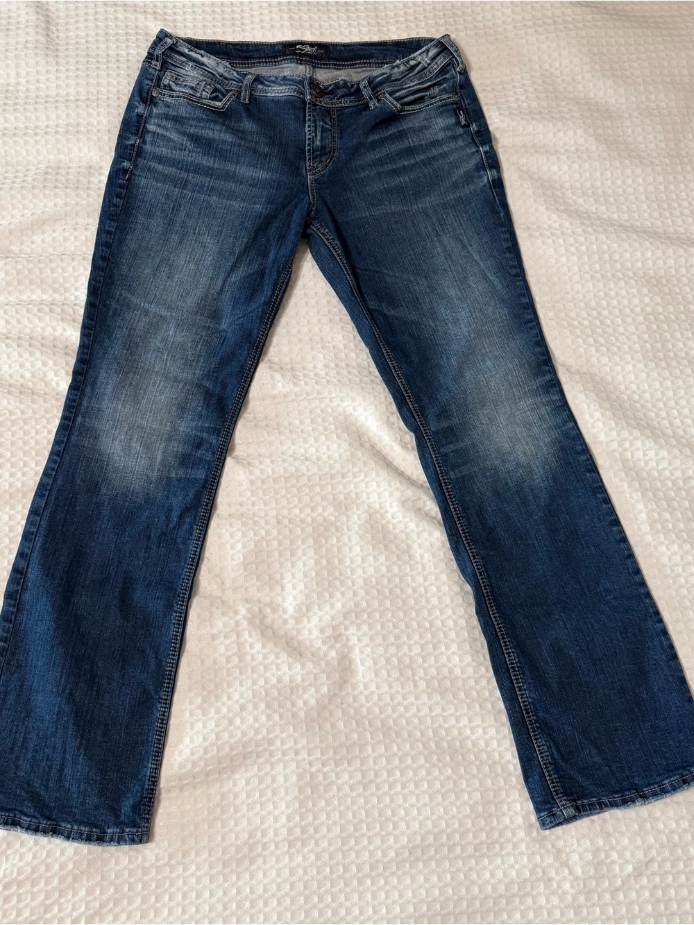 Silver Jeans Women’s Suki Slim Bootcut Dark Blue Denim